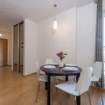 P&o Wola Tarasy Apartment *