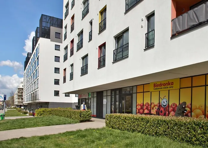 P&o Wola Tarasy وارسو